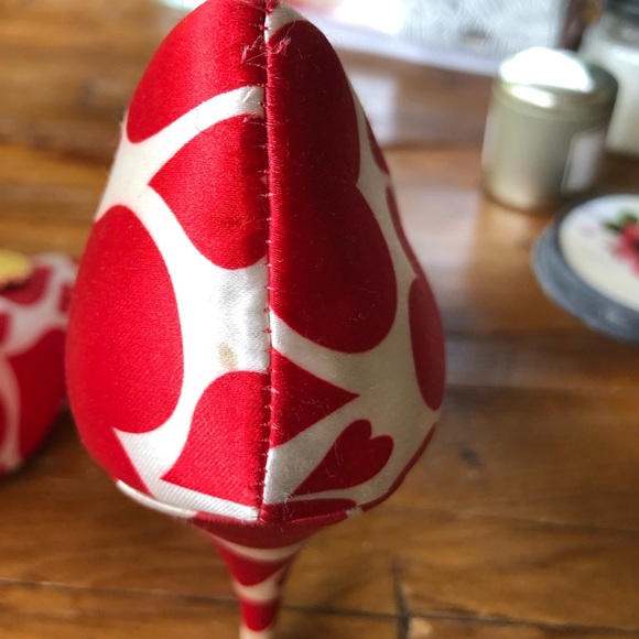 Hello Kitty Heels - Picture 8 of 12